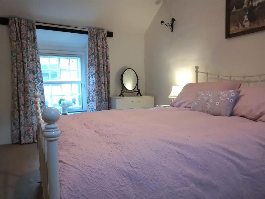 Ty Hen - Quirky Grade II Listed Cottage Blaenau Ffestiniog Bagian luar foto