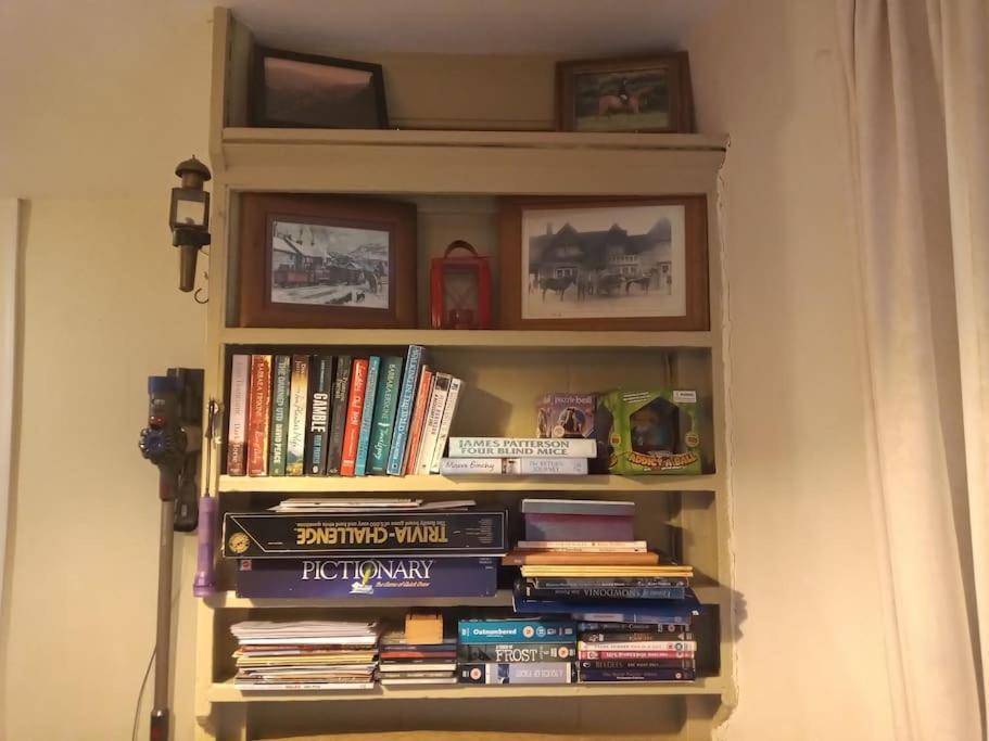 Ty Hen - Quirky Grade II Listed Cottage Blaenau Ffestiniog Bagian luar foto