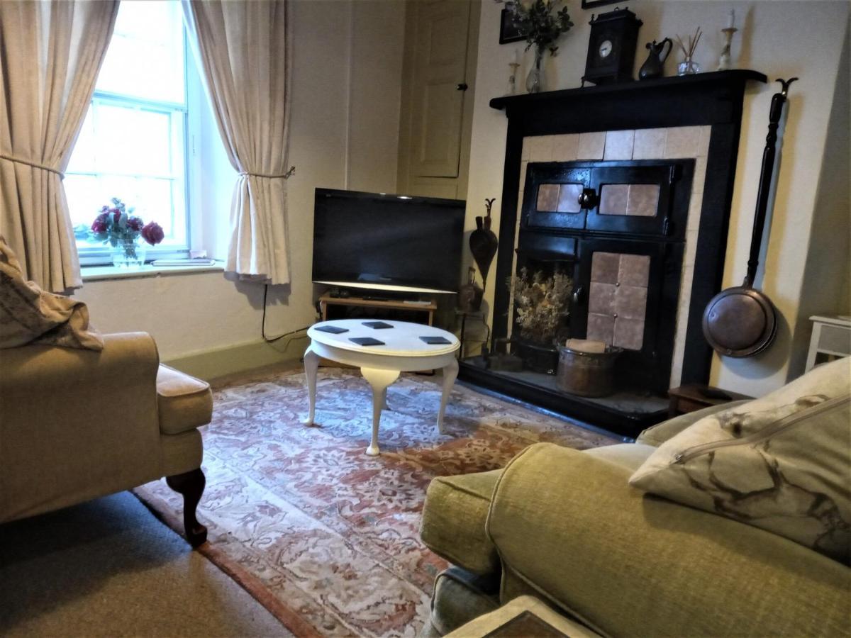 Ty Hen - Quirky Grade II Listed Cottage Blaenau Ffestiniog Bagian luar foto
