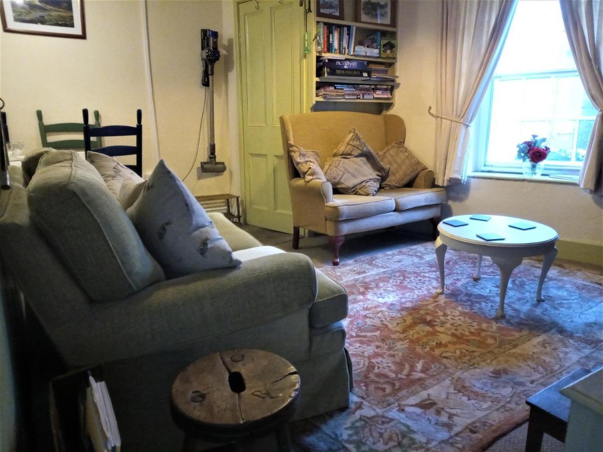 Ty Hen - Quirky Grade II Listed Cottage Blaenau Ffestiniog Bagian luar foto